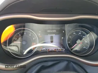 2014 Jeep Cherokee Limited z VIN 1C4PJMDS1EW170001, wystawiony jako Copart lot #57645655 z przebiegiem 154 098 mil mil oraz Szkoda całkowita • Salvage title. Historia ofert i sprzedaży dostępna na DreamBid. Obrazek 9.