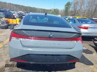 2023 Hyundai Elantra N Line z VIN KMHLR4AFXPU375874, wystawiony jako IAAI lot #41813523 z przebiegiem 59 060 mil mil oraz . Historia ofert i sprzedaży dostępna na DreamBid. Obrazek 16.