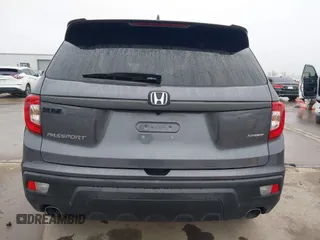 2019 Honda Passport Sport with VIN 5FNYF7H23KB000613, listed as a IAAI auction lot 41524588 with Not Provided miles and . Bid and sale history available at carsss.com. Image 17.