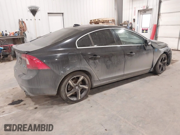 2012 Volvo S60 T6 with VIN YV1902FH7C2102334, listed as a IAAI auction lot 41469884 with 109,946 mi miles. Bid and sale history available at carsss.com. Image 4.