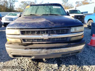 2001 Chevrolet Silverado 1500 LT with VIN 1GCEC19T11Z180375, listed as a Copart auction lot 84170524 with 180,728 mi miles and Salvage Title. Bid and sale history available at carsss.com. Image 5.