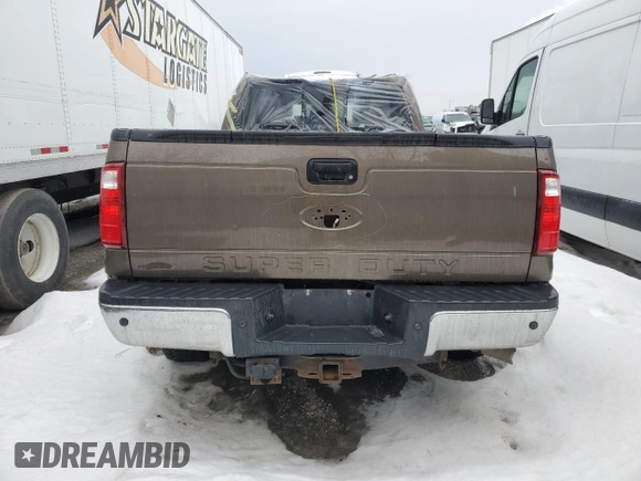 2015 Ford F-350 Platinum with VIN 1FT8W3BT9FEC93645, listed as a Copart auction lot 43228495 with 297,736 mi miles and Salvage Title. Bid and sale history available at DreamBid. Image 6.