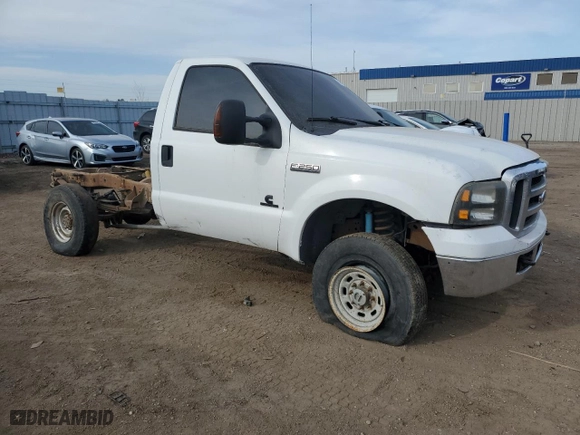 2006 Ford Super Duty F-250 XL with VIN 1FTSF21P76ED55810, listed as a Copart auction lot 48760815 with 0 mi miles and Salvage Title. Bid and sale history available at carsss.com. Image 4.