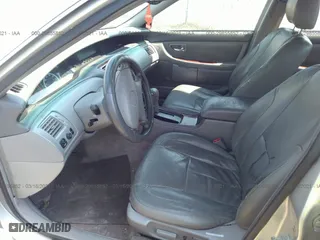 2001 Toyota Avalon XL w/Bucket Seats with VIN 4T1BF28B71U162206, listed as a IAAI auction lot 41673437 with 363,472 mi miles. Bid and sale history available at carsss.com. Image 5.