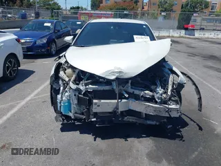2019 Toyota C-HR XLE z VIN JTNKHMBX2K1049065, wystawiony jako IAAI lot #42226727 z przebiegiem 63 818 mil mil oraz . Historia ofert i sprzedaży dostępna na DreamBid. Obrazek 13.