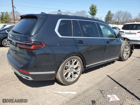 2025 BMW X7 xDrive40i with VIN 5UX23EM07S9X32310, listed as a Copart auction lot 49441125 with 8,852 mi miles and Salvage Title. Bid and sale history available at carsss.com. Image 3.