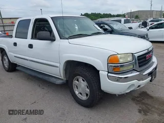 2006 GMC Sierra 1500 SLT z VIN 2GTEK13T961125359, wystawiony jako IAAI lot #42292003 z przebiegiem 133 238 mil mil oraz . Historia ofert i sprzedaży dostępna na DreamBid. Obrazek 1.
