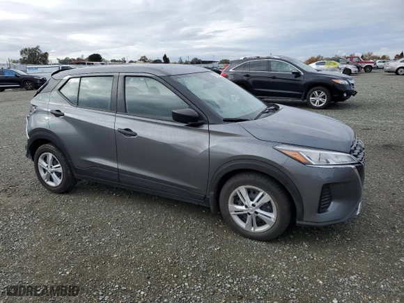 2022 Nissan Kicks S with VIN 3N1CP5BVXNL513591, listed as a Copart auction lot 81993284 with 33,625 mi miles and Salvage Title. Bid and sale history available at carsss.com. Image 4.