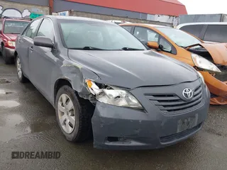 2008 Toyota Camry LE z VIN 4T1BE46KX8U762021, wystawiony jako IAAI lot #42072732 z przebiegiem 153 646 mil mil oraz . Historia ofert i sprzedaży dostępna na DreamBid. Obrazek 6.