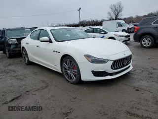 2018 Maserati Ghibli S Q4 GranLusso with VIN ZAM57YTL2J1292506, listed as a Copart auction lot 39172313 with 28,525 mi miles. Bid and sale history available at carsss.com. Image 4.