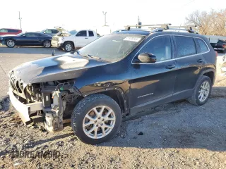 2018 Jeep Cherokee Latitude Plus with VIN 1C4PJLLB2JD590884, listed as a Copart auction lot 41808945 with 168,853 mi miles and Salvage Title. Bid and sale history available at carsss.com. Image 1.