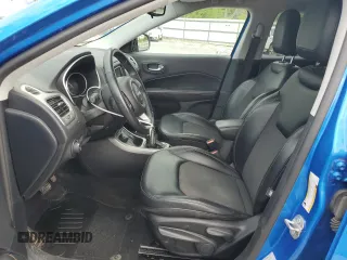 2017 Jeep Compass Latitude z VIN 3C4NJDBB2HT681625, wystawiony jako Copart lot #64820805 z przebiegiem 66 353 mil mil oraz Szkoda całkowita • Salvage title. Historia ofert i sprzedaży dostępna na DreamBid. Obrazek 7.