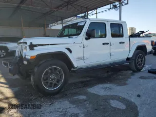 2023 Jeep Gladiator Overland z VIN 1C6HJTFG9PL535396, wystawiony jako Copart lot #47459685 z przebiegiem 45 596 mil mil oraz Nie do naprawy • Non repairable. Historia ofert i sprzedaży dostępna na DreamBid. Obrazek 1.
