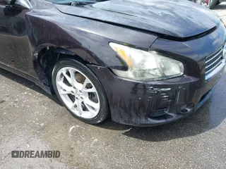 2011 Nissan Maxima SV z VIN 1N4AA5AP4BC806912, wystawiony jako IAAI lot #42374476 z przebiegiem 141 106 mil mil oraz . Historia ofert i sprzedaży dostępna na DreamBid. Obrazek 6.
