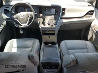 2020 Toyota Sienna XLE Auto Access Seat z VIN 5TDYZ3DC2LS055002, wystawiony jako Copart lot #56476025 z przebiegiem 69 497 mil mil oraz Szkoda całkowita • Salvage title. Historia ofert i sprzedaży dostępna na DreamBid. Obrazek 8.