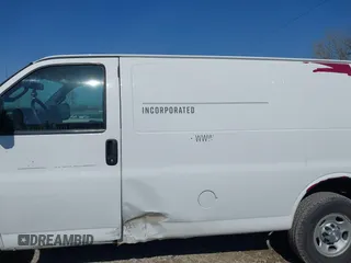 2017 Chevrolet Express Cargo Van with VIN 1GCWGAFF1H1289211, listed as a IAAI auction lot 42060982 with 81,529 mi miles. Bid and sale history available at carsss.com. Image 14.