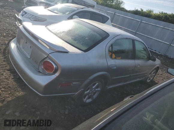 2003 Nissan Maxima SE z VIN JN1DA31D83T505047, wystawiony jako Copart lot #57708995 z przebiegiem 110 054 mil mil oraz Czysty tytuł • Clean title. Historia ofert i sprzedaży dostępna na DreamBid. Obrazek 3.