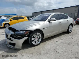2017 Jaguar XF 35t Premium with VIN SAJBD4BV3HCY26138, listed as a Copart auction lot 47424315 with NaN miles and Salvage Title. Bid and sale history available at carsss.com. Image 1.