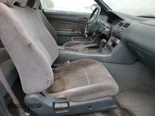 1995 Nissan 240SX z VIN JN1AS44D2SW015735, wystawiony jako Copart lot #59525185 z przebiegiem 165 974 mil mil oraz Czysty tytuł • Clean title. Historia ofert i sprzedaży dostępna na DreamBid. Obrazek 12.
