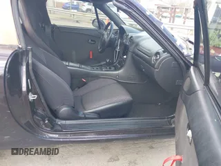 2004 Mazda MX-5 Miata LS with VIN JM1NB353040409951, listed as a IAAI auction lot 41848965 with 125,750 mi miles and . Bid and sale history available at DreamBid. Image 5.