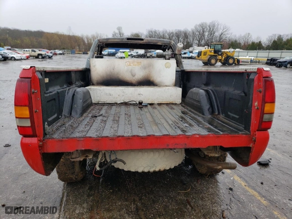 2000 Chevrolet Silverado 2500 with VIN 1GCGK24U6YE103827, listed as a Copart auction lot 48048854 with 0 mi miles and Salvage Title. Bid and sale history available at carsss.com. Image 6.