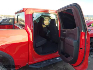2020 GMC Sierra 1500 Elevation with VIN 3GTU9CED6LG438509, listed as a IAAI auction lot 41065097 with 87,151 mi miles. Bid and sale history available at carsss.com. Image 8.