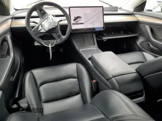2021 Tesla Model 3 Standard Range Plus z VIN 5YJ3E1EA9MF017537, wystawiony jako Copart lot #55421165 z przebiegiem 40 681 mil mil oraz Szkoda całkowita • Salvage title. Historia ofert i sprzedaży dostępna na DreamBid. Obrazek 8.