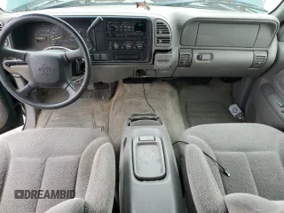 1998 Chevrolet Suburban with VIN 1GNFK16R3WJ359062, listed as a Copart auction lot 54632515 with 195,134 mi miles and Non Repairable. Bid and sale history available at DreamBid. Image 8.