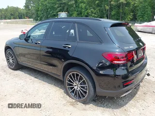 2022 Mercedes-Benz GLC 300 z VIN W1N0G8DB8NV351408, wystawiony jako IAAI lot #42396472 z przebiegiem 61 766 mil mil oraz . Historia ofert i sprzedaży dostępna na DreamBid. Obrazek 3.