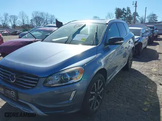 2017 Volvo XC60 Dynamic with VIN YV449MRR8H2166070, listed as a IAAI auction lot 41595303 with 137,914 mi miles. Bid and sale history available at carsss.com. Image 16.