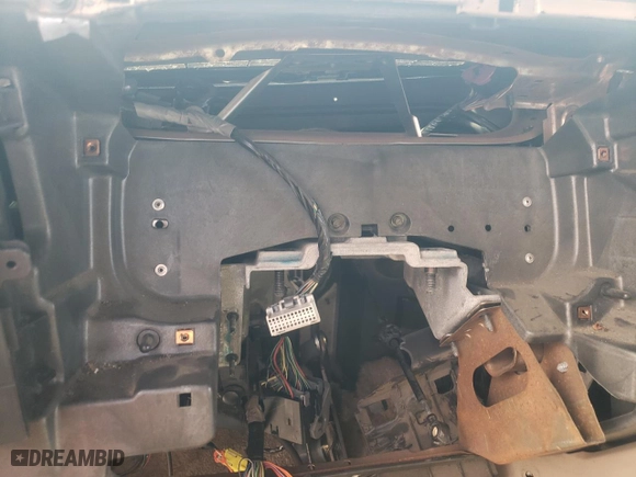 2003 Chevrolet Tahoe LT with VIN 1GNEC13T83R247248, listed as a Copart auction lot 43629135 with 0 mi miles and Salvage Title. Bid and sale history available at carsss.com. Image 9.