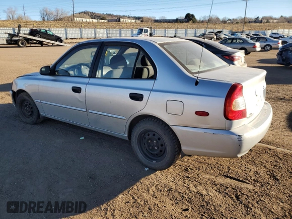 2002 Hyundai Accent GL with VIN KMHCG45C52U313944, listed as a Copart auction lot 82922304 with 190,208 mi miles and Non Repairable. Bid and sale history available at carsss.com. Image 2.