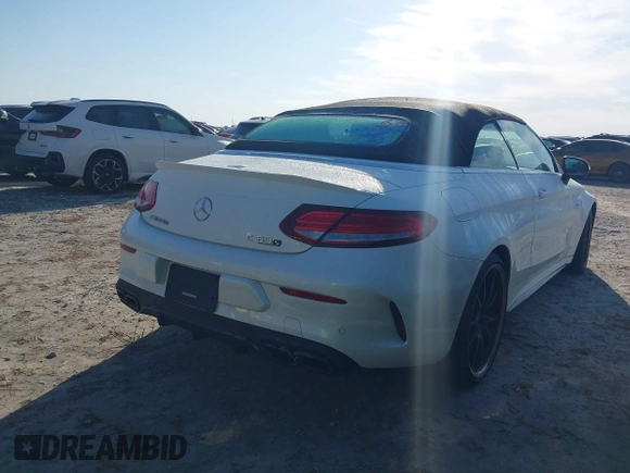 2018 Mercedes-Benz C 63 S AMG with VIN WDDWK8HB6JF622390, listed as a IAAI auction lot 40542462 with Not Provided miles and . Bid and sale history available at carsss.com. Image 4.