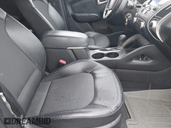 2011 Hyundai Tucson Limited with VIN KM8JUCAC9BU200367, listed as a IAAI auction lot 41867617 with 228,456 mi miles and . Bid and sale history available at DreamBid. Image 5.