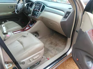 2007 Toyota Highlander w/3rd Row z VIN JTEDW21A070019074, wystawiony jako IAAI lot #40342502 z przebiegiem 253 967 mil mil oraz . Historia ofert i sprzedaży dostępna na DreamBid. Obrazek 5.