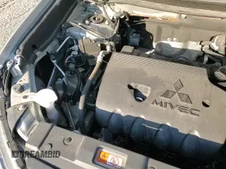 2020 Mitsubishi Outlander ES с VIN JA4AZ3A39LZ026398, выставлен на аукционе Copart как лот 81559865 с пробегом 116 675 миль миль и Списание • Salvage title. История ставок и продаж доступна на DreamBid. Изображение 16.