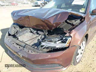 2017 Volkswagen Jetta S z VIN 3VW2B7AJ6HM324093, wystawiony jako IAAI lot #41681726 z przebiegiem 84 248 mil mil oraz . Historia ofert i sprzedaży dostępna na DreamBid. Obrazek 6.