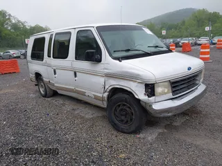 1994 Ford Econoline Cargo z VIN 1FDEE14N3RHA79838, wystawiony jako IAAI lot #42207281 z przebiegiem Nie podano mil oraz . Historia ofert i sprzedaży dostępna na DreamBid. Obrazek 1.