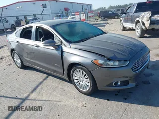 2013 Ford Fusion SE Hybrid with VIN 3FA6P0LU8DR161079, listed as a IAAI auction lot 42064615 with 232,448 mi miles. Bid and sale history available at carsss.com. Image 1.