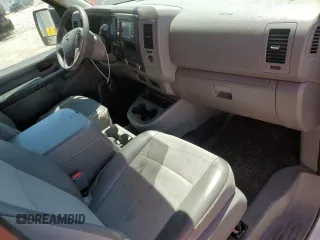 2018 Nissan NV Cargo S z VIN 1N6BF0LY1JN803877, wystawiony jako Copart lot #53290635 z przebiegiem 90 670 mil mil oraz Szkody całkowita. Historia ofert i sprzedaży dostępna na DreamBid. Obrazek 8.