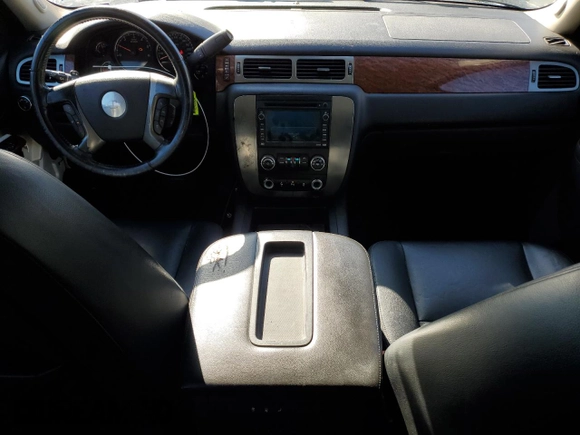 2012 Chevrolet Tahoe LS with VIN 1GNSCAE0XCR176544, listed as a Copart auction lot 82325854 with 177,141 mi miles and Clean title. Bid and sale history available at DreamBid. Image 8.
