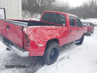 2007 Dodge 2500 SLT z VIN 1D7KS28D57J536040, wystawiony jako IAAI lot #41519226 z przebiegiem 109 034 mil mil oraz . Historia ofert i sprzedaży dostępna na DreamBid. Obrazek 4.