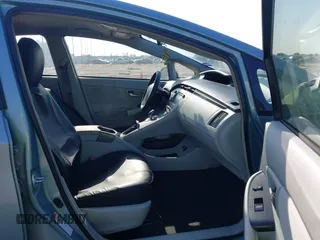 2015 Toyota Prius Four with VIN JTDKN3DU4F2004848, listed as a IAAI auction lot 42377225 with 196,511 mi miles and . Bid and sale history available at DreamBid. Image 5.