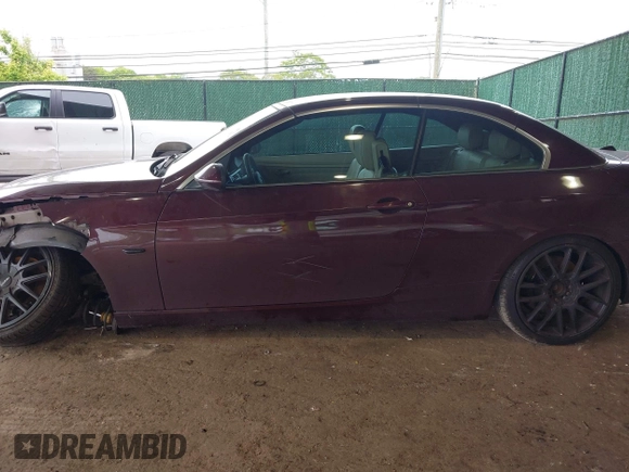 2009 BMW 3 Series 335i с VIN WBAWL73539P182652, выставлен на аукционе IAAI как лот 42333160 с пробегом 110 371 миль миль и . История ставок и продаж доступна на DreamBid. Изображение 14.