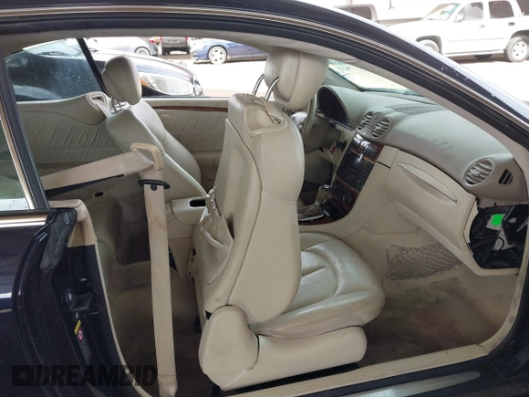 2008 Mercedes-Benz CLK 350 with VIN WDBTJ56H18F247202, listed as a IAAI auction lot 41709918 with 110,955 mi miles and . Bid and sale history available at carsss.com. Image 5.
