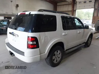 2010 Ford Explorer XLT с VIN 1FMEU7DE6AUA81150, выставлен на аукционе IAAI как лот 42612208 с пробегом 137 367 миль миль и . История ставок и продаж доступна на DreamBid. Изображение 4.