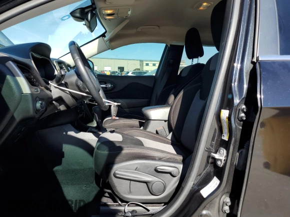 2014 Jeep Cherokee Latitude with VIN 1C4PJLCS7EW314176, listed as a Copart auction lot 50440565 with 90,340 mi miles and Salvage Title. Bid and sale history available at DreamBid. Image 7.