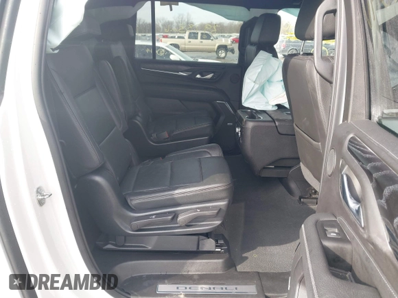 2022 GMC Yukon XL Denali with VIN 1GKS2JKLXNR344975, listed as a IAAI auction lot 41481290 with 39,783 mi miles and . Bid and sale history available at carsss.com. Image 8.