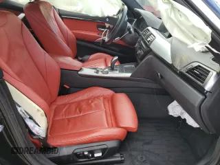 2019 BMW 3 Series 330i xDrive with VIN WBA8Z9C52KB220782, listed as a Copart auction lot 73659394 with 70,771 mi miles and Salvage Title. Bid and sale history available at carsss.com. Image 7.
