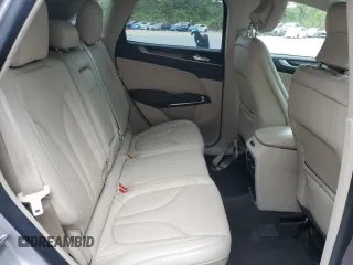2019 Lincoln MKC Reserve with VIN 5LMCJ3C97KUL46993, listed as a Copart auction lot 55403035 with 42,638 mi miles and Salvage title. Bid and sale history available at DreamBid. Image 11.